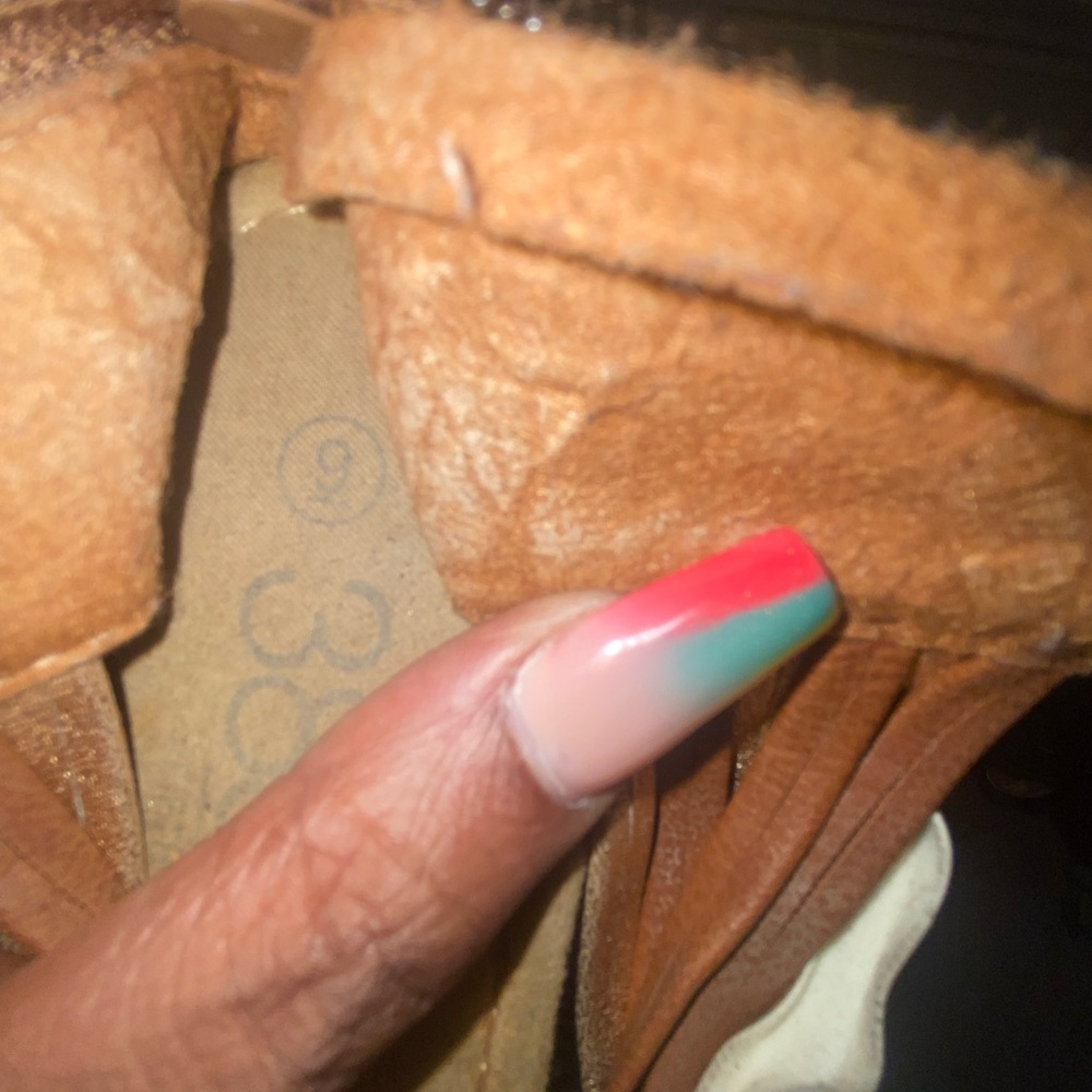 Sandals - Picture 5 of 6